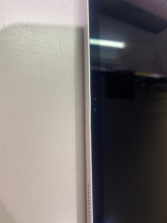 Apple iPad Pro 12.9" (3rd Generation) Wi-Fi 256GB – Silver – Pre-Loved