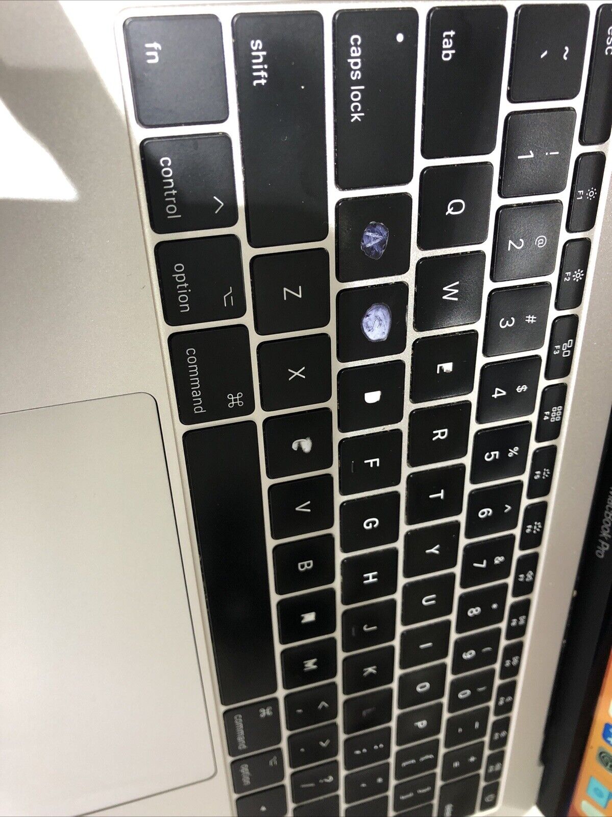 MacBook Pro (13-inch, 2017, Two Thunderbolt 3 Ports) 512GB SSD 8GB Ram Refurbished
