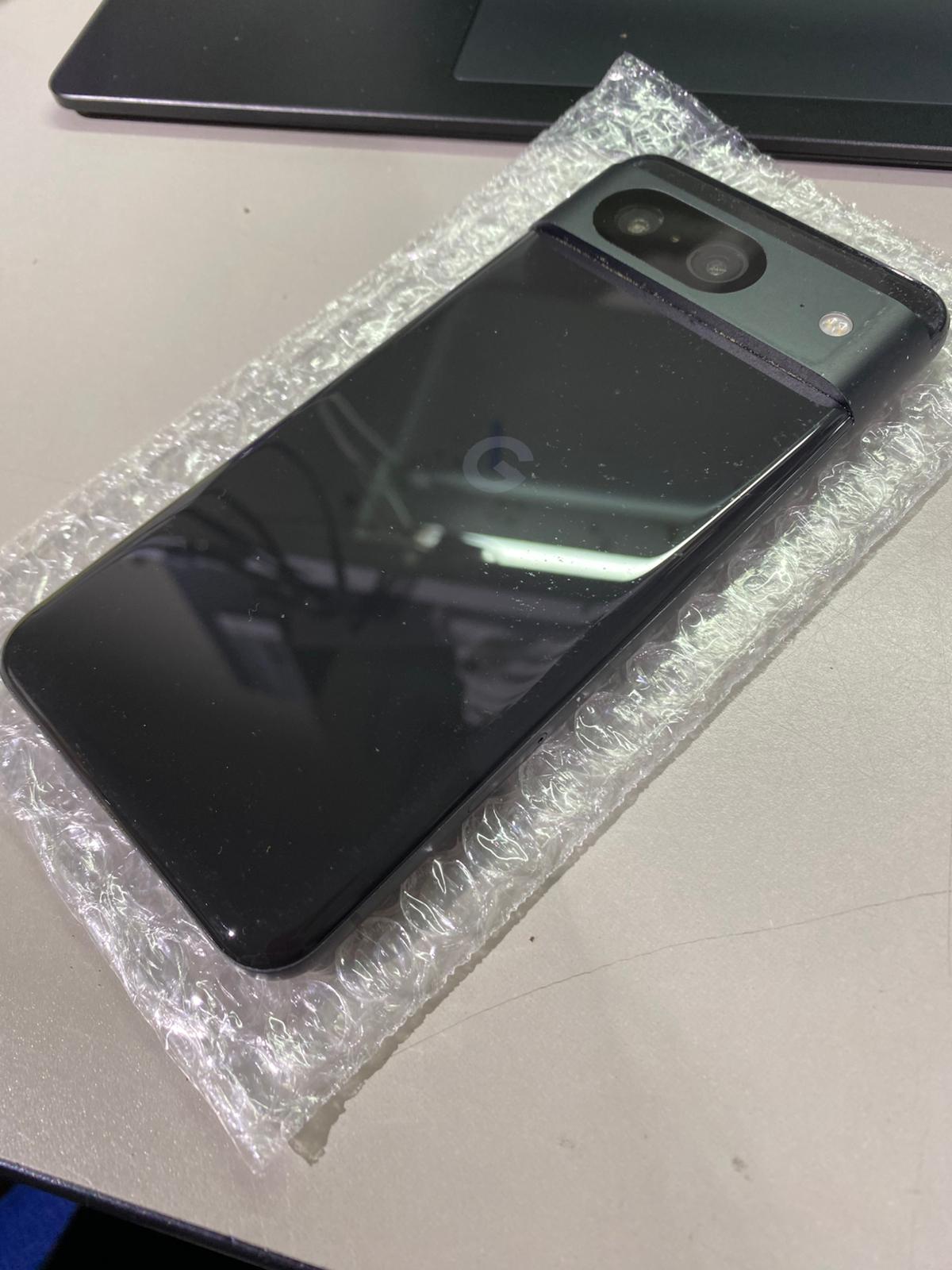 Google Pixel 8 5G (128GB, Obsidian) – Pre-Loved